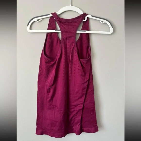 Fabletics Top - Picture 2 of 2